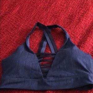 Lorna Jane printed sports bra. Super cute details.